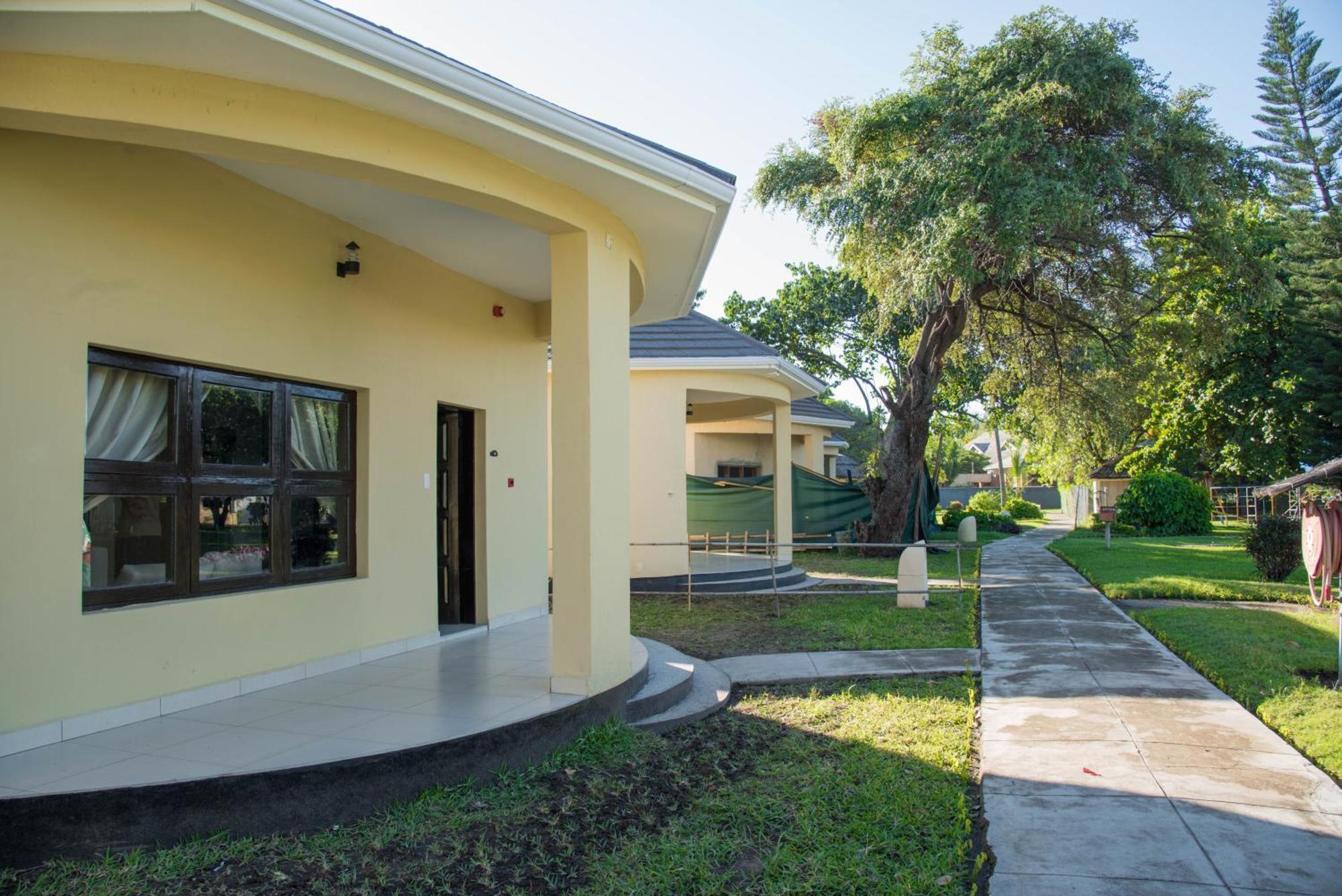 Sunbird Nkopola Hotel Chipoka ภายนอก รูปภาพ